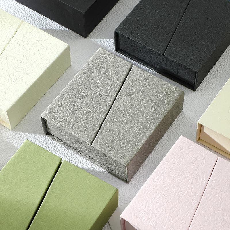 斜めフリップカバー マグネット式ジュエリーショーケース 収納 - Ring Binder Box のレビューと価格