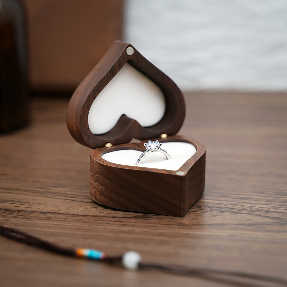 結婚式用リングボックス ヴィンテージ風ウォールナット木製ジュ - Ring Binder Box のレビューと価格